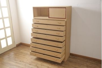 中古　美品　蒔絵入り　木匠・多々納邦男作　気品溢れる佇まいが魅力的な総桐箪笥(定価約140万円)(胴厚、和タンス、引き出し、衣装箪笥、桐たんす)(R-056340)
