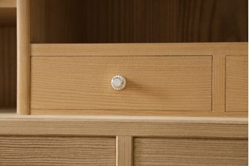 中古　美品　伝統工芸品　大阪泉州　桑材のアクセントがモダンな雰囲気を醸し出す総桐箪笥(胴丸)(総桐たんす、引き出し、チェスト、衣装箪笥、和タンス)(定価約250万円)(R-056341)