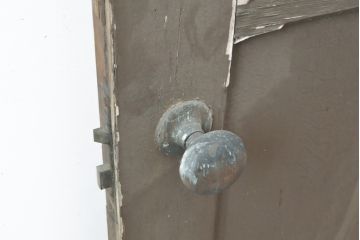 希少!総欅材　レトロなダイヤガラス入りの窓付きアンティークドア1枚(扉、建具)(R-056343)