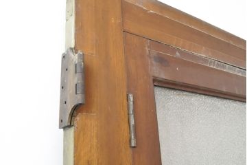 希少!総欅材　レトロなダイヤガラス入りの窓付きアンティークドア1枚(扉、建具)(R-056343)