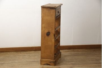 中古　グラスホルダーと丸取っ手の引き出し付き　木製ワインラック(ボトルラック)(R-056345)