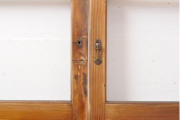 アンティーク建具　木の温かみが感じられる昭和レトロなガラス戸2枚セット(引き戸)(R-056353)