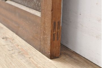 アンティーク建具　ガラス窓付き　ノスタルジックな雰囲気漂うレトロな木製ドア1枚(扉)(R-056356)
