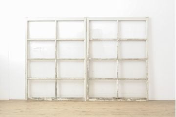 アンティーク建具　シャビーなペイントが印象的な古いガラス窓2枚セット(ガラス戸、引き戸)(R-056364)