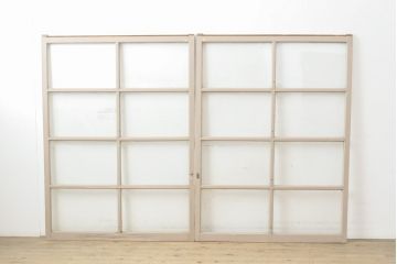 アンティーク建具　シャビーなペイントが印象的な古いガラス窓2枚セット(ガラス戸、引き戸)(R-056364)