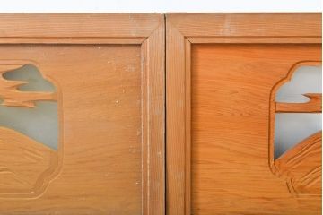 アンティーク建具　ガラス入り　山水図　レトロな彫刻欄間2枚セット(明り取り、明かり取り)(R-056382)