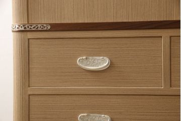 中古　美品　伝統工芸品　大阪泉州　衣装盆付き　桑材のアクセントがモダンな雰囲気を醸し出す総桐箪笥(胴丸)(総桐たんす、引き出し、チェスト、着物箪笥、和タンス)(R-056390)