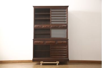 中古　美品　三越百貨店　安芸民芸家具　和モダンなお部屋づくりにピッタリな二段重ね食器棚(定価約70万円)(戸棚、収納棚、キャビネット)(R-056391)