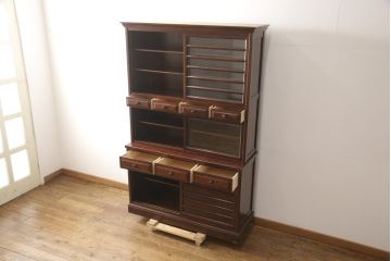 中古　美品　三越百貨店　安芸民芸家具　和モダンなお部屋づくりにピッタリな二段重ね食器棚(定価約70万円)(戸棚、収納棚、キャビネット)(R-056391)