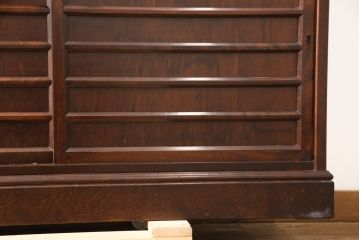 中古　美品　三越百貨店　安芸民芸家具　和モダンなお部屋づくりにピッタリな二段重ね食器棚(定価約70万円)(戸棚、収納棚、キャビネット)(R-056391)