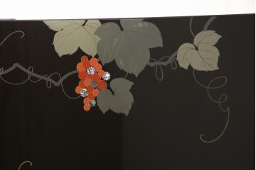 中古　美品　総漆塗り　モリシゲ(MORISHIGE/森繁)　繊細な表情を見せる葡萄の図柄が美しい衝立て(パーテーション、ついたて、仕切り)(R-056397)