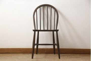 イギリスビンテージ　ERCOL(アーコール)　フープバック　シックな木肌のダイニングチェア(ウィンザーチェア、ワークチェア、椅子、ヴィンテージ、ウインザーチェア)(R-056404)