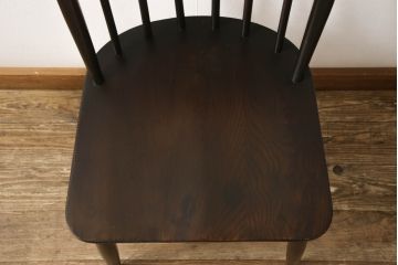 イギリスビンテージ　ERCOL(アーコール)　フープバック　シックな木肌のダイニングチェア(ウィンザーチェア、ワークチェア、椅子、ヴィンテージ、ウインザーチェア)(R-056404)