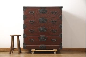 中古　美品　岩谷堂箪笥　力強い木目と凝った金具が美しい収納箪笥(引き出し、チェスト、和たんす、衣装箪笥)(R-056406)