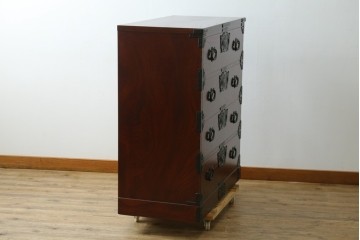 中古　美品　岩谷堂箪笥　力強い木目と凝った金具が美しい収納箪笥　(R-056406)