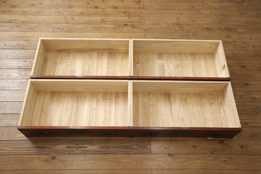 中古　美品　岩谷堂箪笥　力強い木目と凝った金具が美しい収納箪笥　(R-056406)