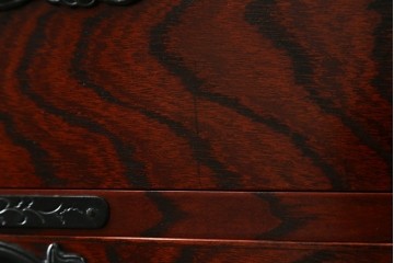 中古　美品　岩谷堂箪笥　力強い木目と凝った金具が美しい収納箪笥　(R-056406)