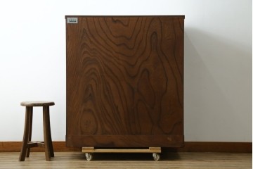 中古　美品　岩谷堂箪笥　力強い木目と凝った金具が美しい収納箪笥　(R-056406)