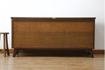 中古　美品　松本民芸家具　A型　4枚引き戸の和モダンなサイドボード(リビングボード)(R-056407)