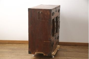 和製アンティーク　希少!明治期　歴史を感じる味わいが素敵な閂(かんぬき)付き時代箪笥(チェスト、タンス)(R-056420)