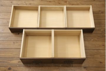 中古　美品　横浜クラシック家具　ノックオンウッド(knockonwood) 収納力たっぷりなカップボード(定価約86万円)(食器棚、キャビネット)(R-056422)