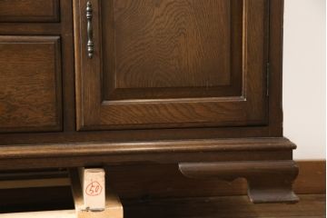 中古　美品　横浜クラシック家具　ノックオンウッド(knockonwood) 収納力たっぷりなカップボード(定価約86万円)(食器棚、キャビネット)(R-056422)