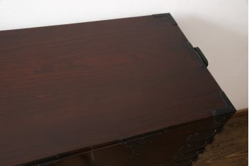 和製アンティーク　極美品　総桐　重厚感のあるつくりが魅力的な観音開き時代箪笥(チェスト、和タンス、収納箪笥、衣装箪笥、桐たんす)(R-056423)