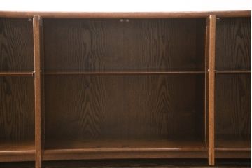 中古　美品　国産高級工芸家具　タモ材　松本民芸風　シンプルで洗練された佇まいの朝鮮棚サイドボード(収納棚、戸棚、キャビネット)(R-056424)