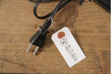 中古　美品　アスプルンド(ASPULUND)取り扱い　イギリス製　HALO(ハロ)　インダストリアルな高級フロアスタンド(テーブルスタンド、照明、フロアライト)(R-056425)