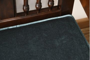 中古　美品　松本民芸家具　洋館に似合う佇まいのD型布張り椅子(ベンチ、ソファ、3人掛けソファ)(定価約55万円)(R-056428)