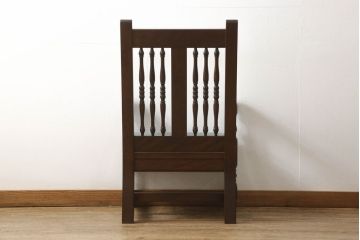 中古　美品　松本民芸家具　洋館に似合う佇まいのD型布張り椅子(ベンチ、アームチェア、1人掛けソファ)(R-056429)