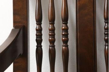 中古　美品　松本民芸家具　洋館に似合う佇まいのD型布張り椅子(ベンチ、アームチェア、1人掛けソファ)(R-056430)