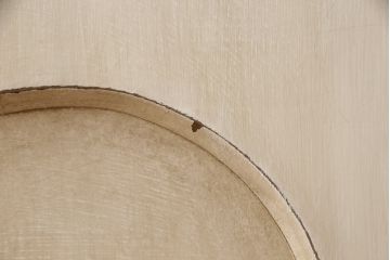 フランスアンティーク　パイン材　窓の形がユニークで面白いシャビーなワードローブ(収納棚)(R-056456)