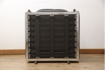 中古　IDC大塚家具　ル・コルビュジエデザイン　グラン・コンフォール　LC2　本革　スタイリッシュなデザインが魅力の1人掛けソファ(レザー、アームチェア)(定価約40万円)(R-056463)