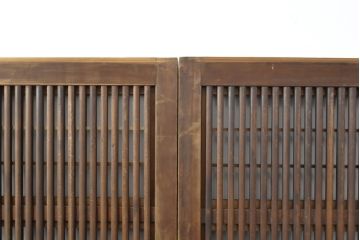 アンティーク建具　丸みのある縦桟が美しい裏障子付き格子戸4枚セット(引き戸、ガラス帯戸)(R-056464)