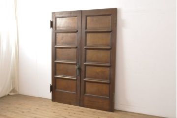 アンティーク建具　迫力のある佇まい!洋館の両開きドア1対(扉、ドア2枚セット)(R-056466)