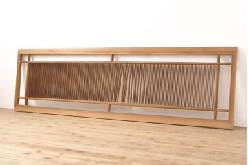 アンティーク建具　和モダン　繊細な縦格子が美しい欄間1枚(明り取り、ディスプレイ)(R-056469)