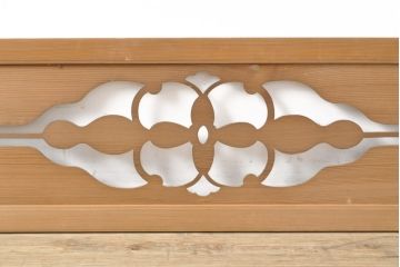 アンティーク建具　透かし彫りの凛とした文様が美しい欄間1枚(明かり取り、明か取り)(R-056480)