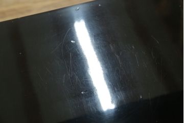 和製ビンテージ　民芸家具　漆塗り　味わい深い牡丹と獅子が描かれた飾り棚(茶棚、収納棚、サイドキャビネット、ヴィンテージ)(R-056483)