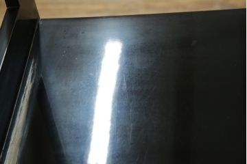 和製ビンテージ　民芸家具　漆塗り　味わい深い牡丹と獅子が描かれた飾り棚(茶棚、収納棚、サイドキャビネット、ヴィンテージ)(R-056483)