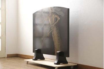 中古　和の趣溢れる月と松の絵が空間を盛り立てる輪島衝立(仕切り、パーテーション、つい立て)(R-056496)