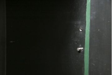 中古　美品　イタリア家具　ハンドペイントと取っ手の意匠がかわいらしいサイドボード(サイドキャビネット、チェスト、引き出し、リビングボード)(R-056497)