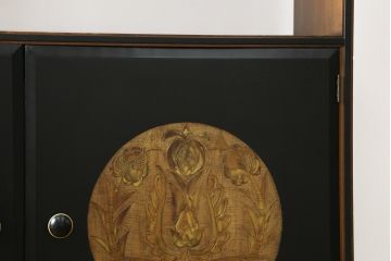 ビンテージ　彫刻・漆塗り　高級民芸・工芸家具　和モダンで美しい飾り棚(茶棚、茶箪笥、サイドキャビネット、ヴィンテージ)(R-056505)