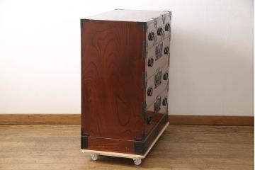 中古　美品　仙台民芸箪笥(仙台箪笥)　欅産業製　朱塗り　艶やかな漆塗りに重厚な金具が映える整理箪笥(朱色、収納箪笥、サイドチェスト、引き出し)(定価約80万円)(R-056508)