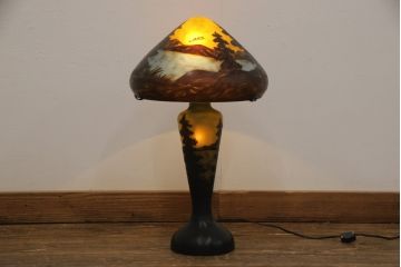 中古　エミールガレ風　自然の情景を描いた美しいテーブルスタンド(テーブルライト、ランプ、照明)(R-056510)