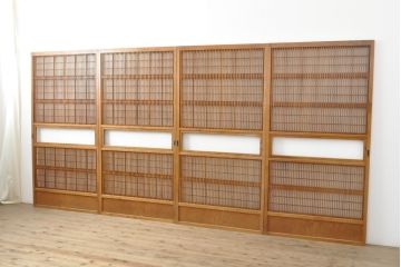 アンティーク建具 裏障子付き 明るい木味の格子戸4枚セット(引き戸、障子戸)(R-056521)