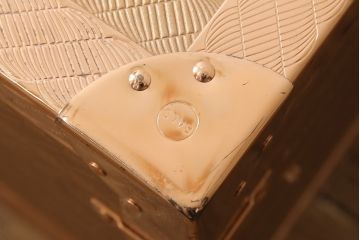 中古　美品　希少な廃盤品!BALS東京　森田恭通デザインの上品なトランクケース(収納、ボックス)(定価約20万円)(R-056526)
