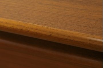 デンマークビンテージ　チーク材　北欧・ミッドセンチュリー　天板広々サイズの上質な両袖机(ニーホールデスク、作業デスク、机、ヴィンテージ、在宅用、在宅ワーク)(R-056528)