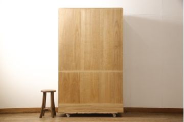 中古　洗練された佇まいが美しい加茂総桐箪笥(胴厚)(総桐たんす、引き出し、チェスト、着物箪笥、和タンス)(R-056530)
