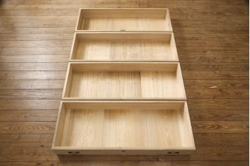 中古　洗練された佇まいが美しい加茂総桐箪笥(胴丸)(定価約160万円)(総桐たんす、引き出し、チェスト、着物箪笥、和タンス)(R-056531)
